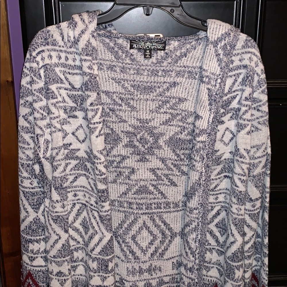 Hooded sweater
